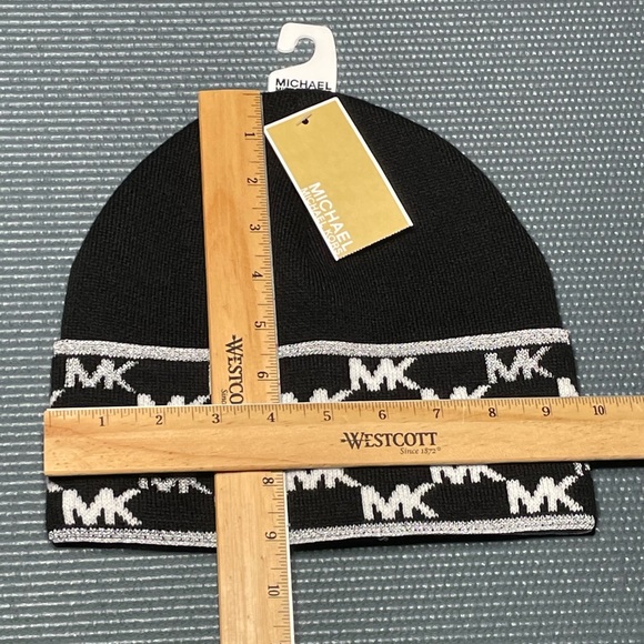 Michael Michael Kors Womens Knit Cuffed Winter Beanie Hat 539330C Black Multi OS - Picture 3 of 16